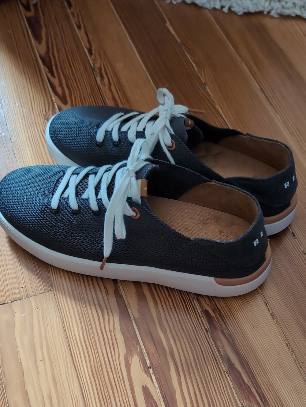REEF Neptune Sneakers